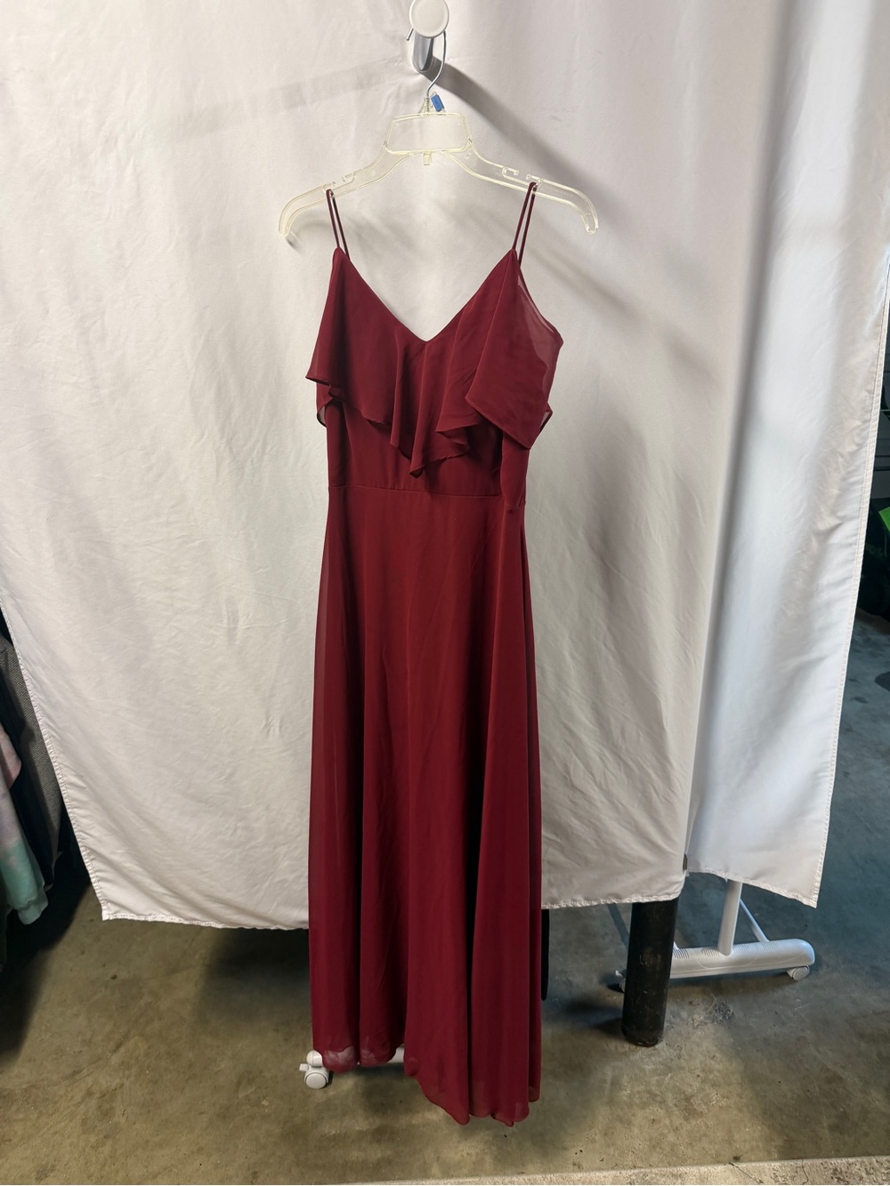 Elegant Burgundy Ruffle-Front Spaghetti Strap Wedding Dress